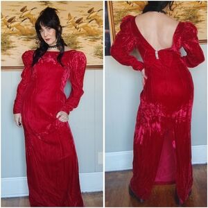 80s Vintage Red Velvet Maxi Dress Open Back With Bow Size Medium Holiday Festive